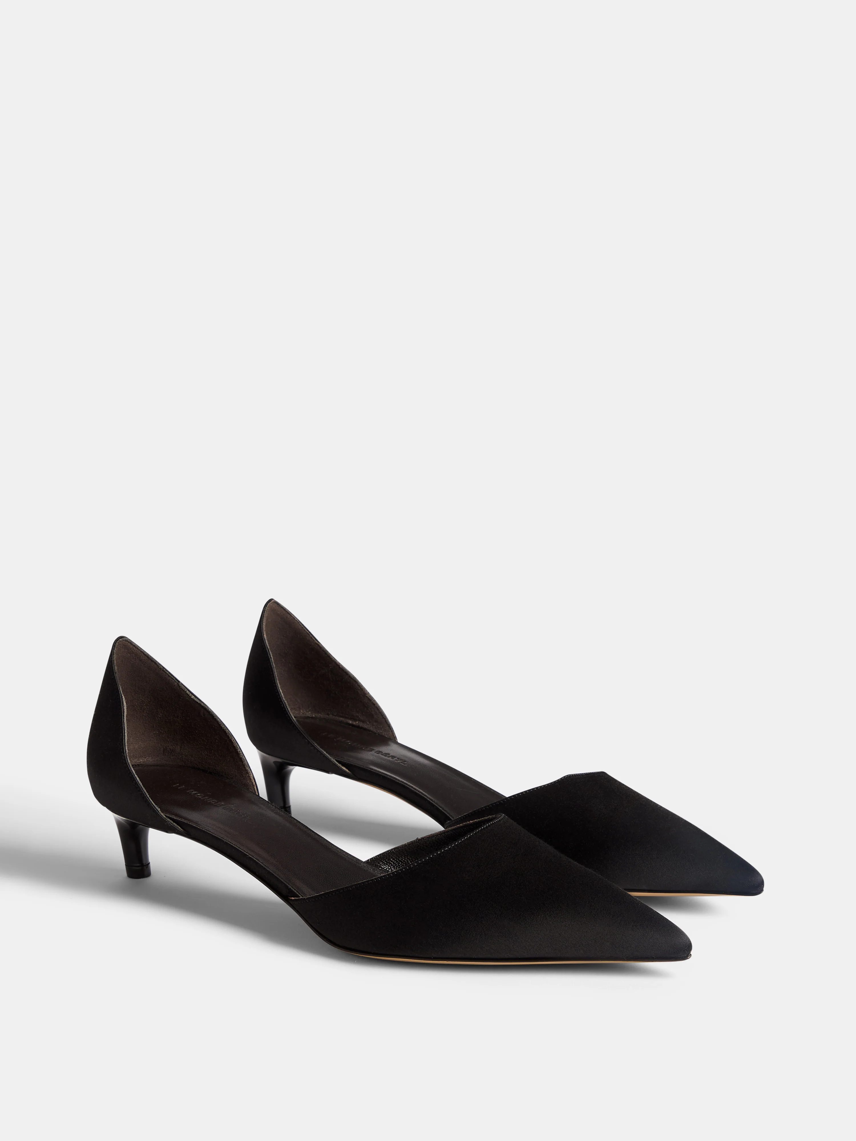 Dakota Kitten / Black Satin - Image 2