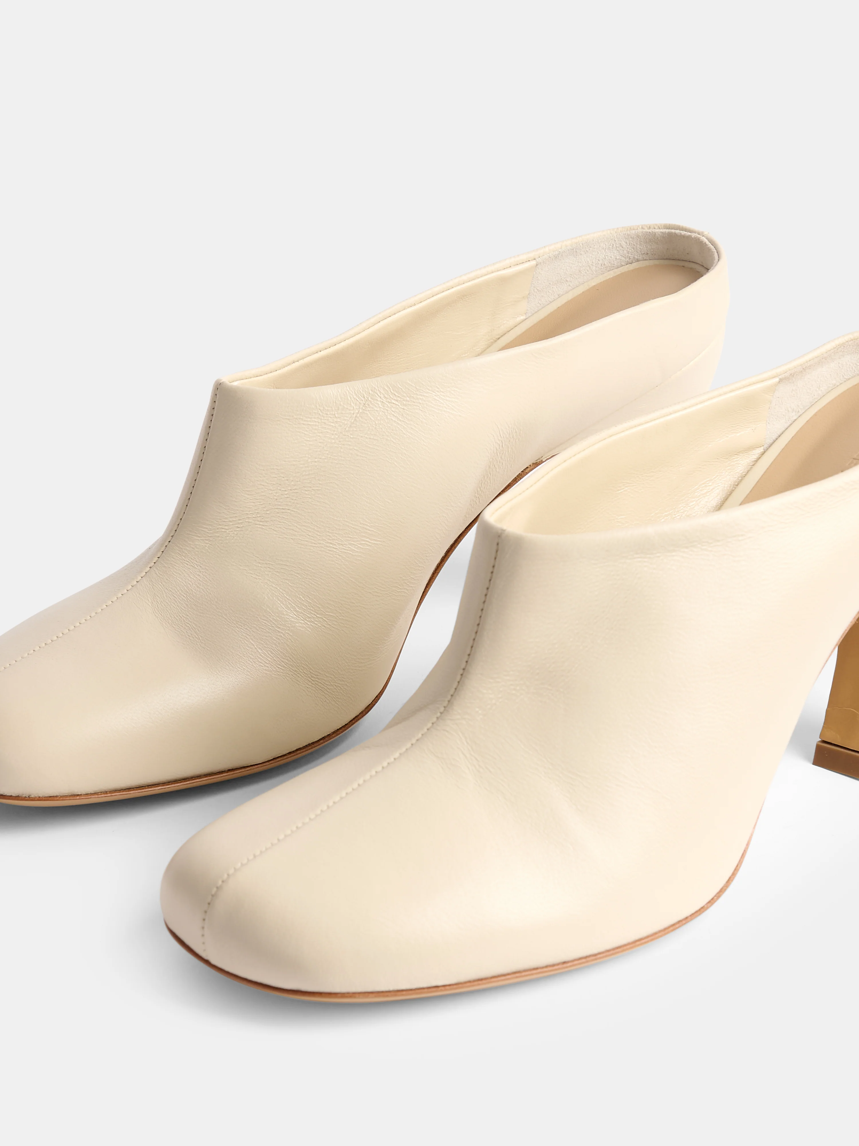 Mica Mule / Ecru Leather - Image 4